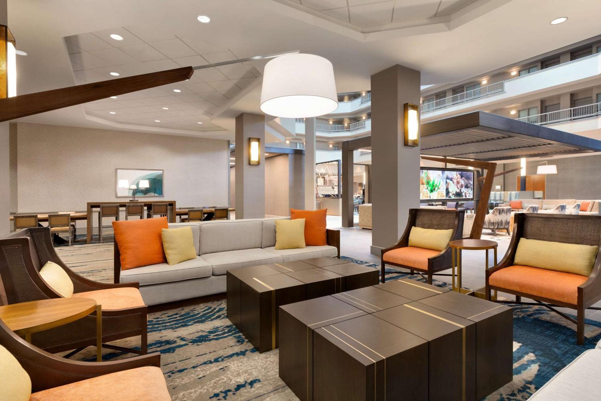 Embassy Suites By Hilton Monterey Bay Seaside Exterior photo